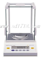 ����(ji��)BSϵ�М�(zh��n)΢����������������ƽ,21-4200g,0.01-1mg