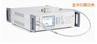 ���ALow Phase Noise Reference Source